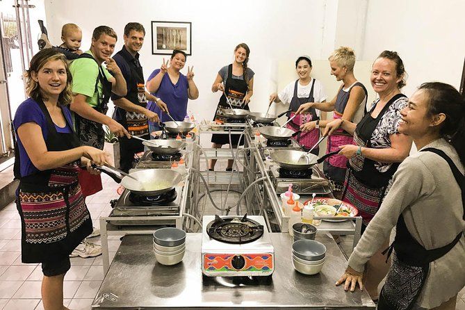 Pink Chili - Thai Cooking Class and Market Tour in Bangkok